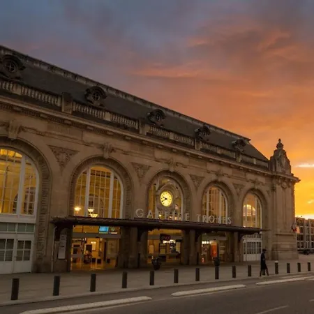 Lägenhet Golden House Pres De Gare *